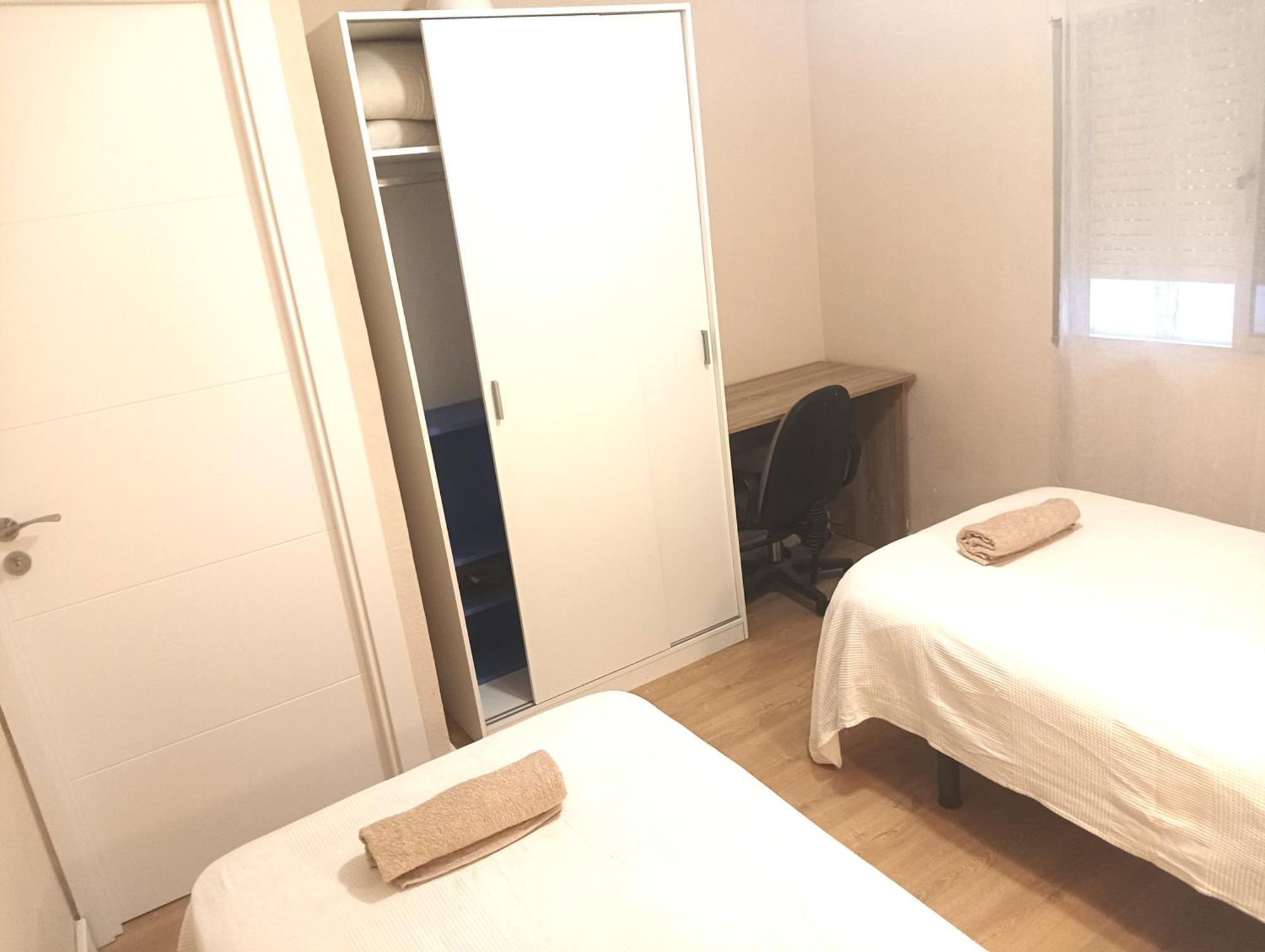 Habitaciones En Apartamento Compartido Delicias Room Cerca Del Mar, Aeropuerto, Ave Y Metro 말라가 객실 사진