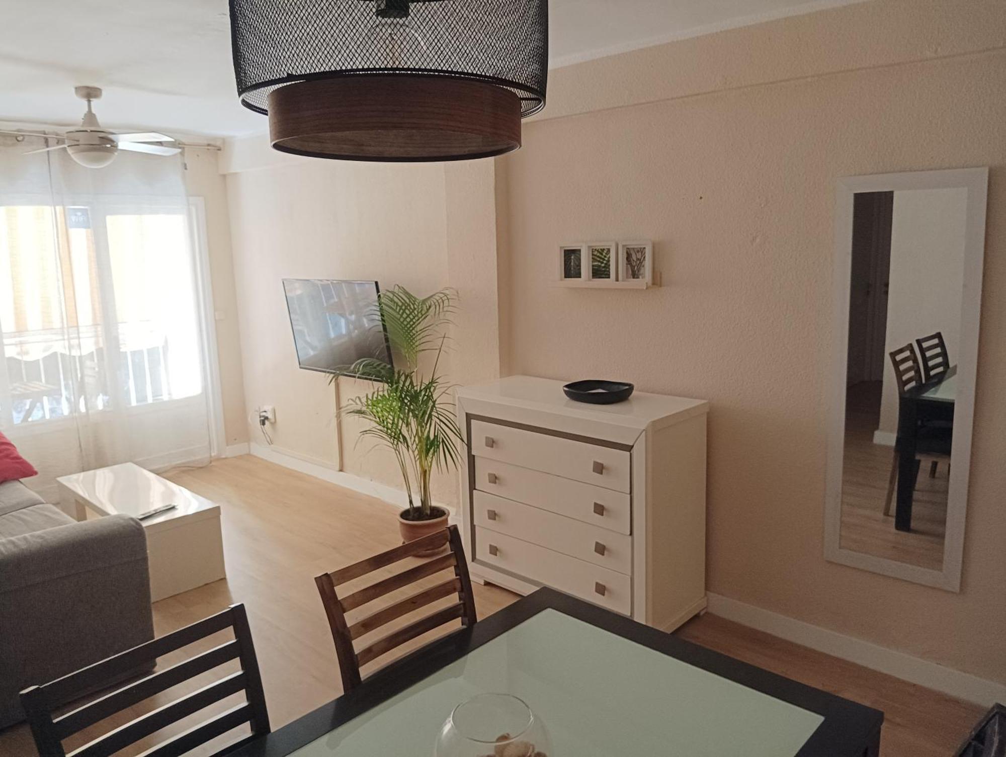 Habitaciones En Apartamento Compartido Delicias Room Cerca Del Mar, Aeropuerto, Ave Y Metro 말라가 외부 사진